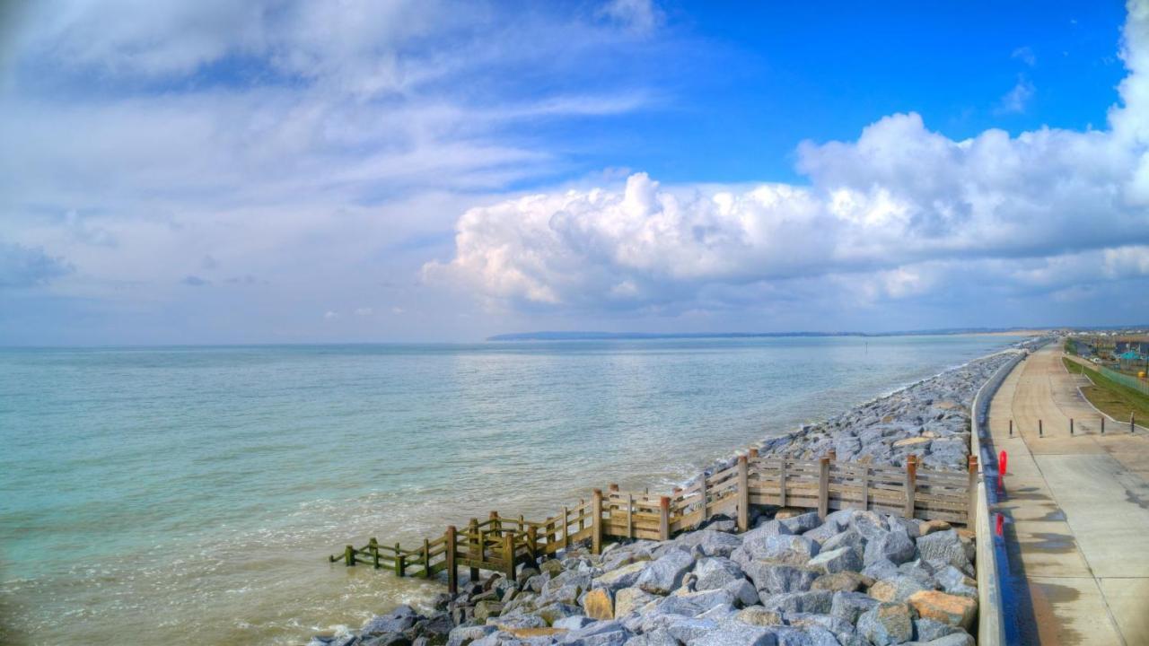 Coastguards Beach House Camber Екстер'єр фото